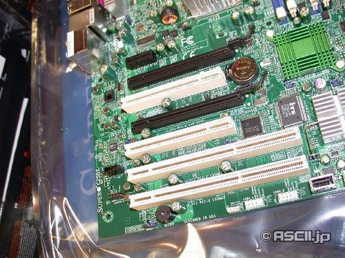 PCI-X插槽成标配 新X38服务器板亮相